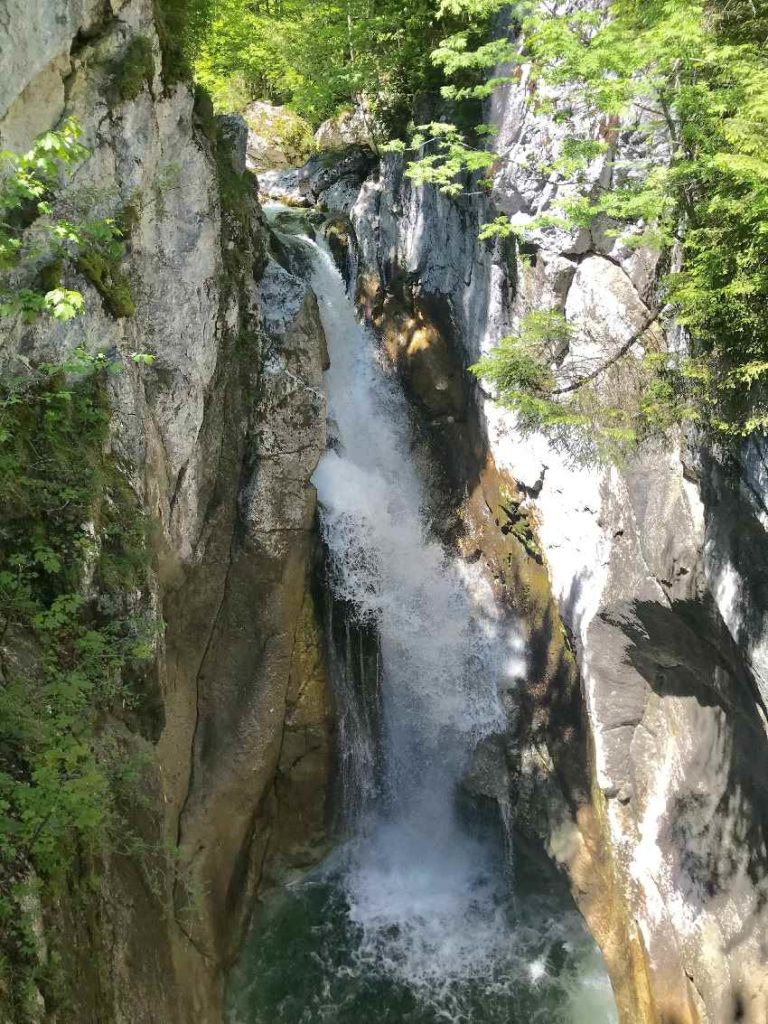 Ausflug Sehenswürdigkeiten Bayern: Tatzelwurm Wasserfall