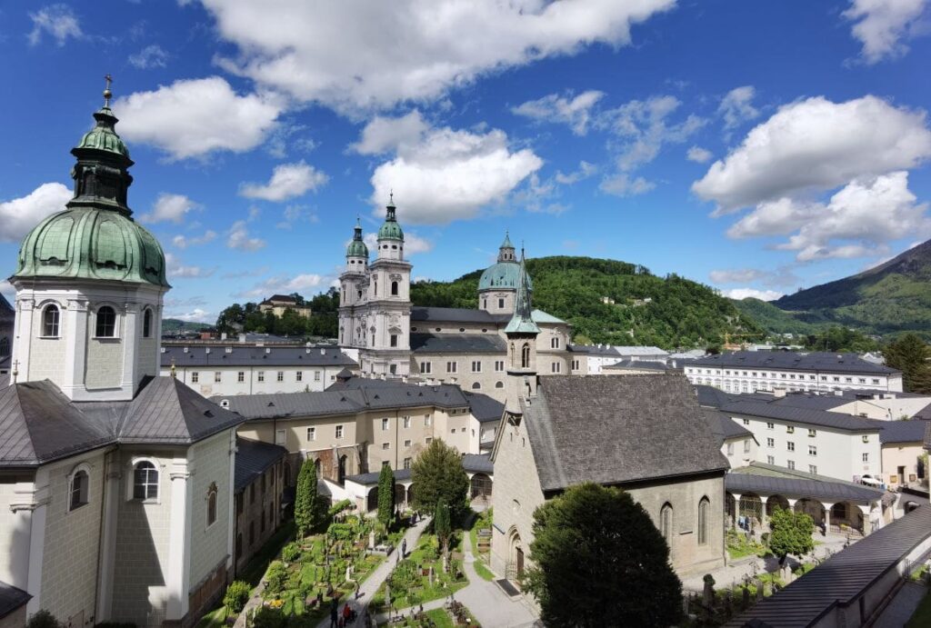 Top Sehenswürdigkeiten Österreich - die pittoreske Altstadt in Salzburg