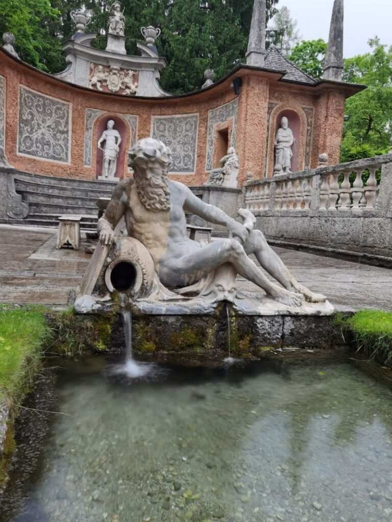 Hellbrunn Wasserspiele - außergewöhnliche Salzburg Sehenswürdigkeiten