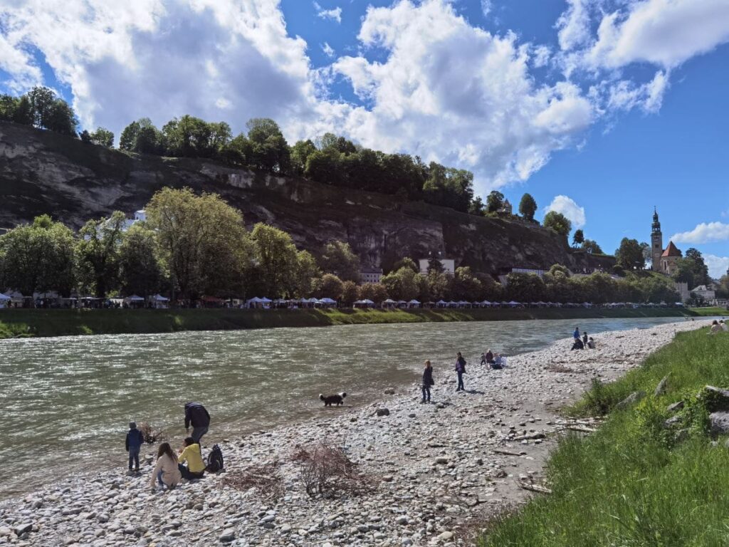 Lohnende Salzburg Sehenswürdigkeiten, die nicht alle Besucher kennen: Der Salzachstrand