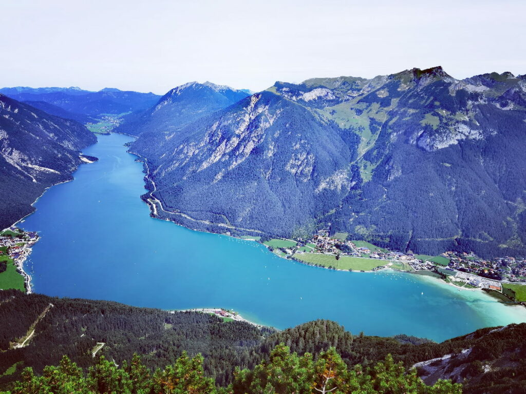 Natursehenswürdigkeiten Deutschland - das Karwendel mit Seen & Bergen
