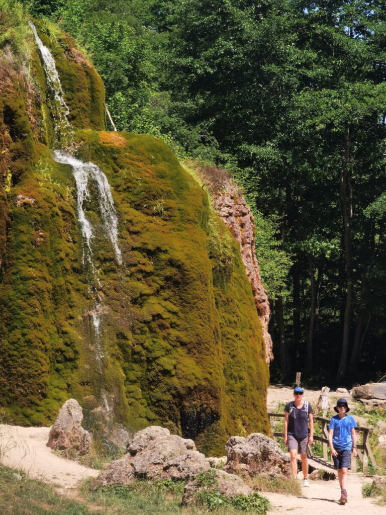 Eifel Sehenswürdigkeiten: Die meistbesuchten Wasserfälle der Eifel, der Dreimühlen Wasserfall