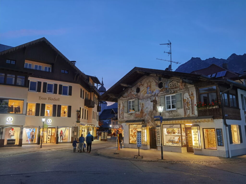 Garmisch-Partenkirchen Sehenswürdigkeiten: Die historischen Häuser in Garmisch