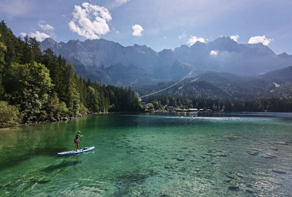 Garmisch-Partenkirchen Sehenswürdigkeiten: Der Eibsee am Fuße der Zugspitze