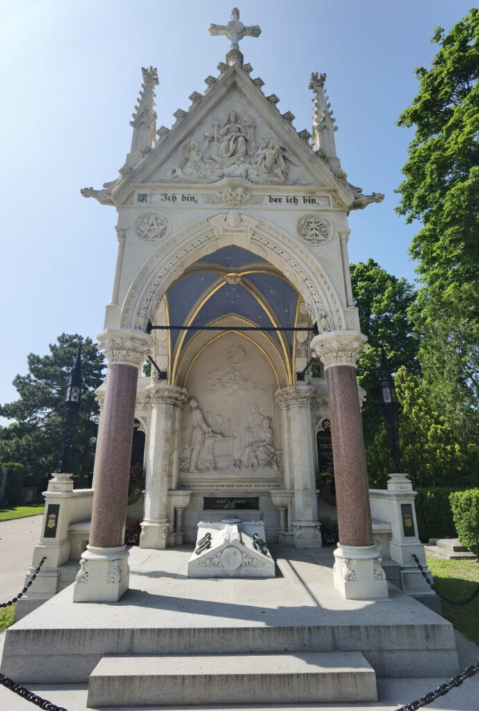 Eine der besonderen Wien Sehenswürdigkeiten: Der Zentralfriedhof