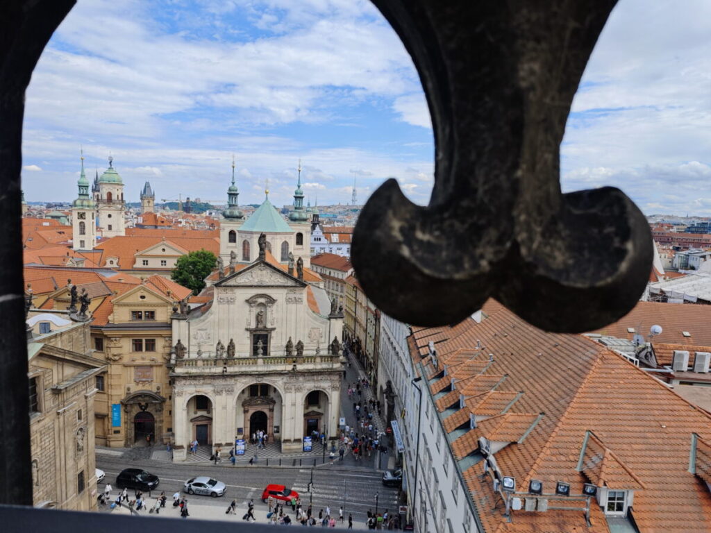 Sehenswürdigkeiten Tschechien - Aussicht vom Altstädter Brückenturm auf die Karlsbrücke