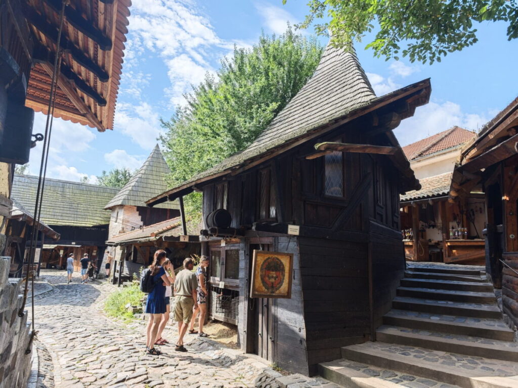 Tschechien Sehenswürdigkeiten: Das Handwerkerdorf Botanicus Ostrá