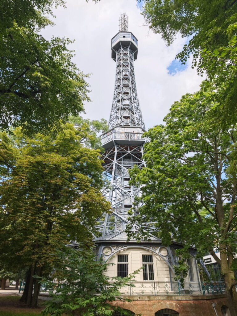 Toller Ausblick vom Prager Eifelturm am Petřín Hügel